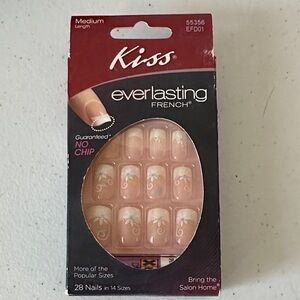 Kiss Everlasting French Nails - Medium Length